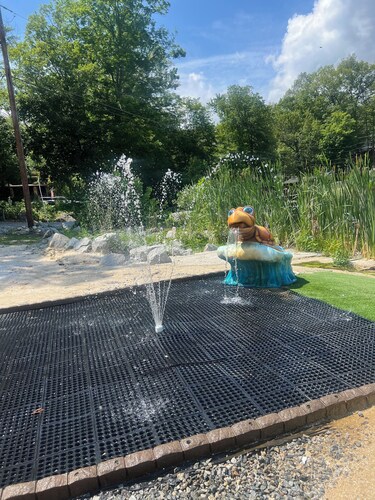 Happy Glamper with a lake, 2 pools and beautiful nature
