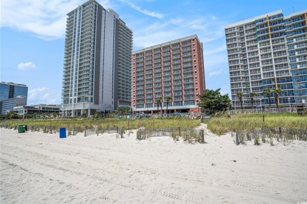 Exterior - Roxanne Towers Remodeled with Amazing Views,Pools! (Myrtle Beach)