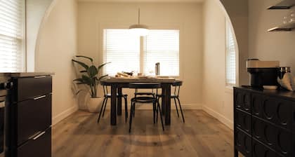 Aesthetic 2-bedroom house in welcoming Dixon near downtown Dixon.