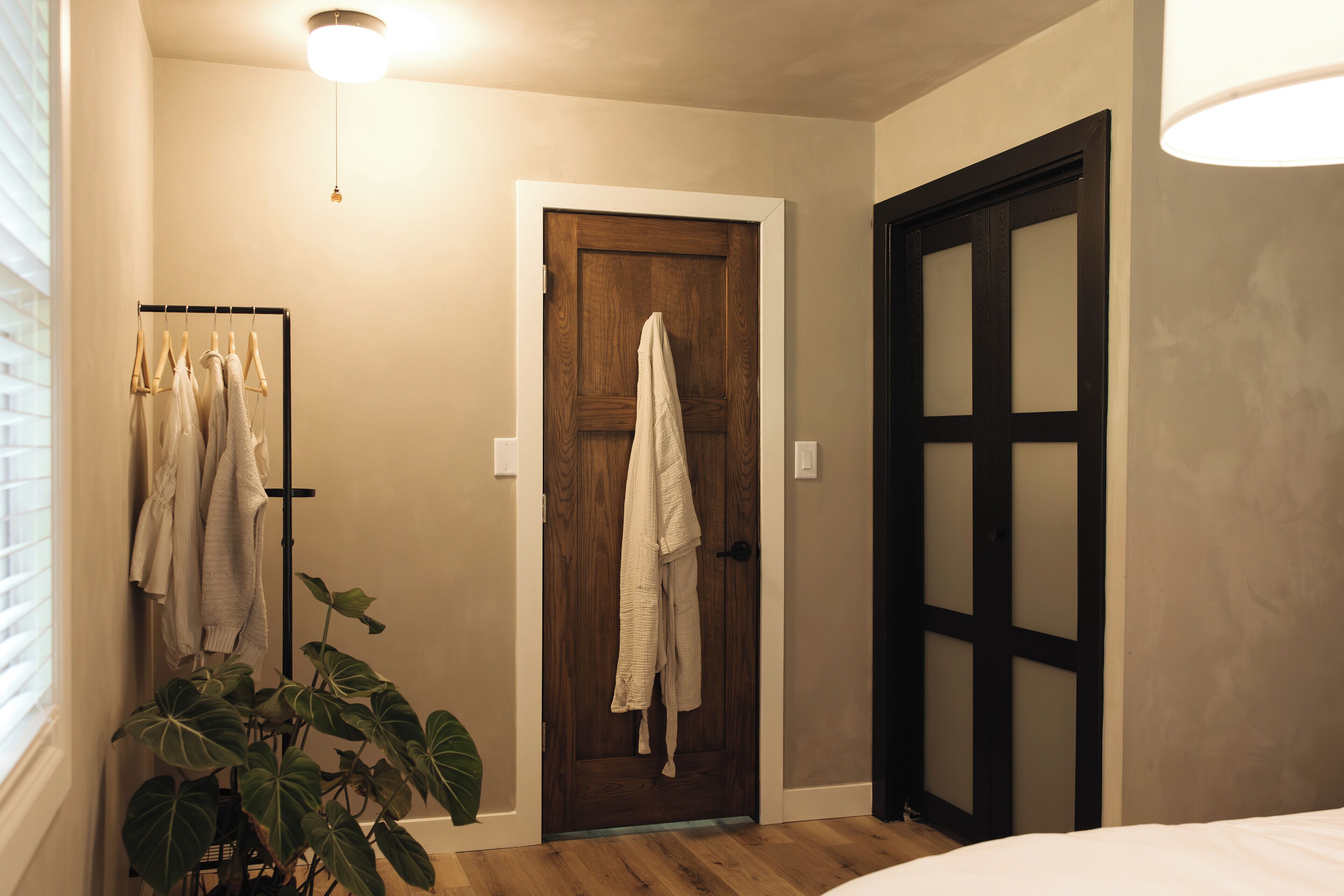 2 多间卧室、WiFi、床单