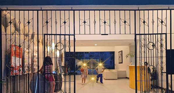 Lobby - Adria's Home in sta Mesa (Manila)