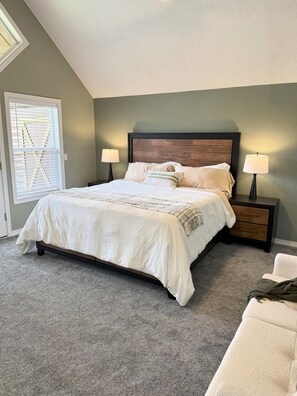 6 habitaciones, escritorio, tabla de planchar con plancha y wifi gratis 