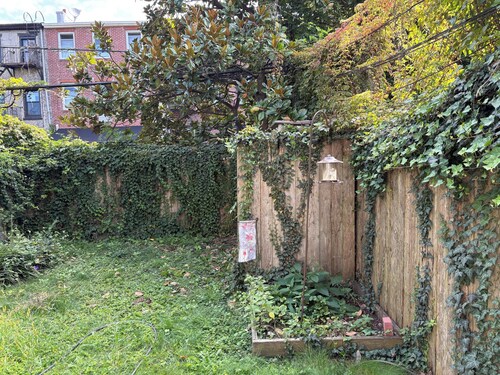 Spacious! Comfy, 2BR/2Bath, Duplex - w/ Private Garden in Clinton Hill, Brooklyn