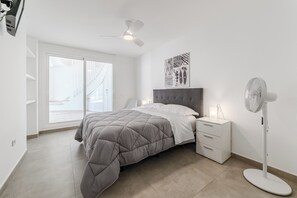 2 bedrooms, desk, iron/ironing board, free WiFi