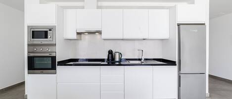 Fridge, microwave, oven, stovetop