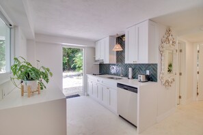 Fridge, microwave, stovetop, dishwasher - Walk to Beach: Tavernier Apartment w/ Patio! (Tavernier)