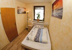 3 Schlafzimmer, Bügeleisen/Bügelbrett, WLAN, Bettwäsche