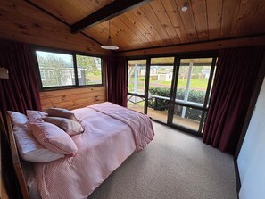 4 bedrooms, free WiFi