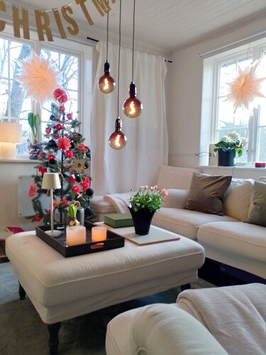 Vita Huset with a view of Lake Mälaren in Södra Ängby