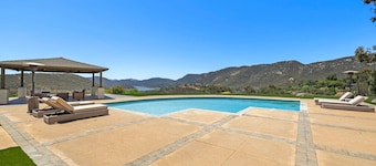 Private Gated 6BR Luxury Estate, Gym, Lake View