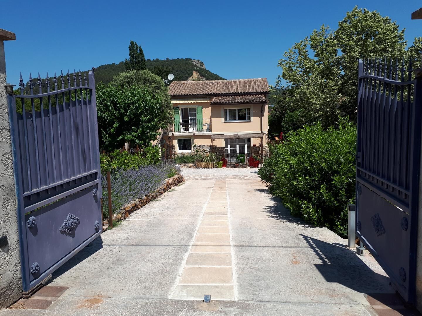 Enceinte de l’hébergement