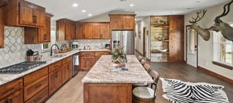 Refuge Hunting Cabin