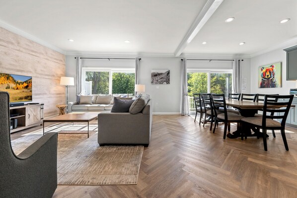 スマートテレビ、暖炉