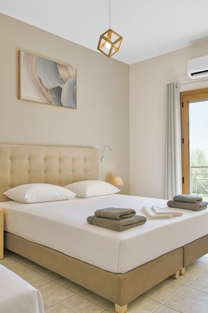 4 dormitorios, tabla de planchar con plancha, wifi y ropa de cama