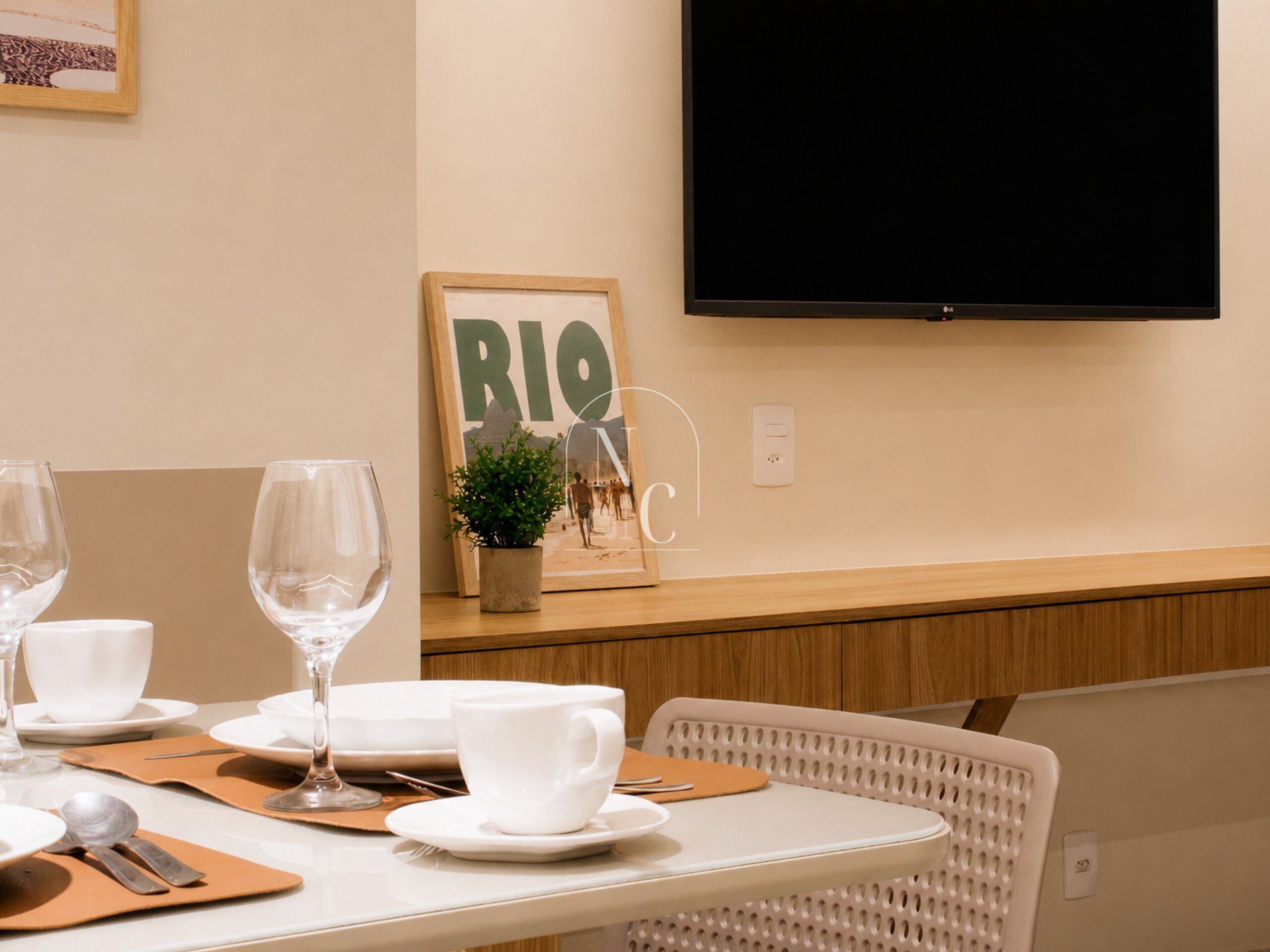 Apartment | Dining