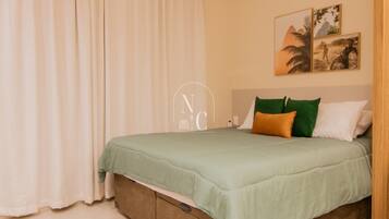 Standard Apartment | Desk, free WiFi