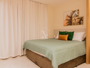 Appartamento Standard | Una scrivania, Wi-Fi gratuito