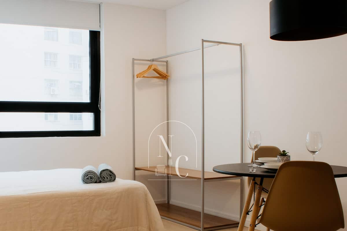 Appartement Standard | Bureau, accĂšs au Wi-Fi (inclus)