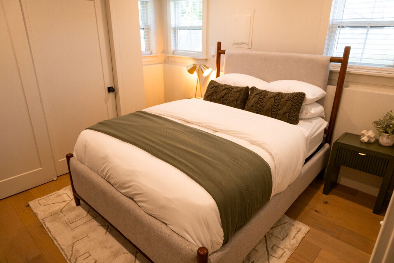 2 chambres, bureau, fer et planche à repasser, Wi-Fi gratuit