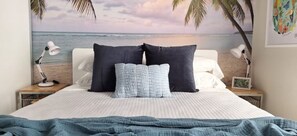 Tabla de planchar con plancha, wifi y ropa de cama 