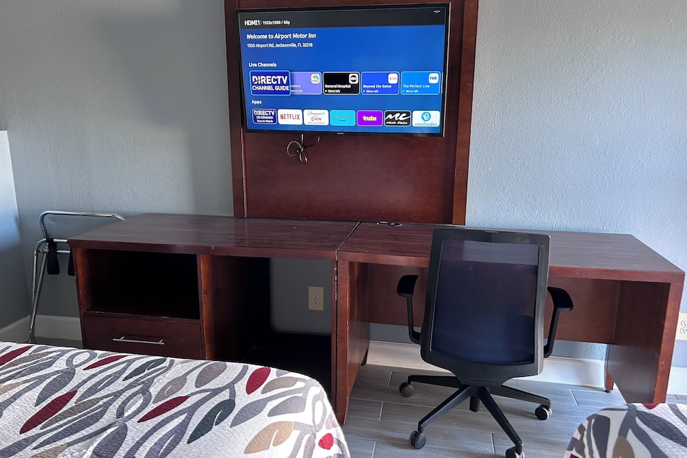 Airport Motor Inn