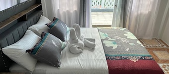 H'eden Treasures- Studio 1