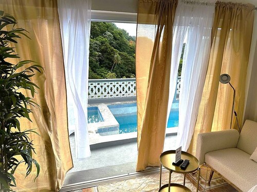 H'eden Treasures- Studio 1