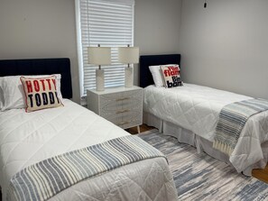 2 bedrooms, WiFi, bed sheets