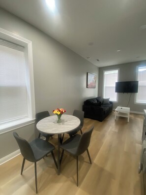 Klassiek appartement | Woonruimte