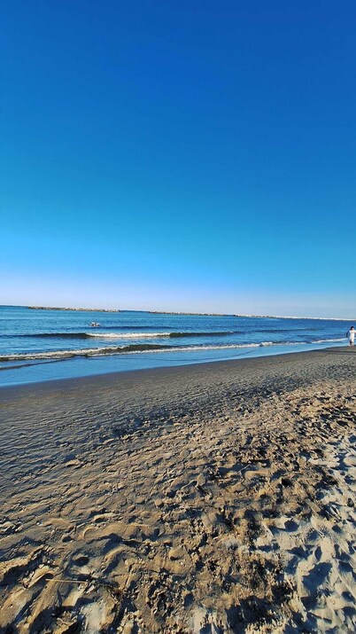 Iris apartment with sea view a stone's throw from the beach and downtown