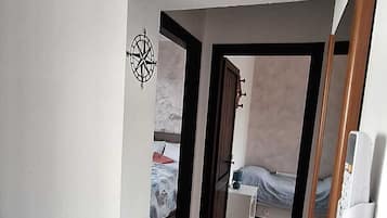 2 Schlafzimmer, Bügeleisen/Bügelbrett, Bettwäsche