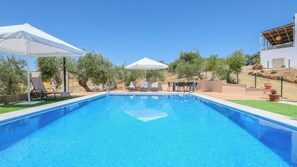 Pool - Casa Caraza Almodóvar del Río by Ruralidays (Córdoba)