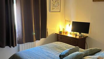 3 chambres, bureau, fer et planche Ă repasser, Wi-Fi gratuit