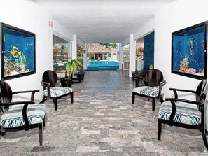 Sala de estar en el lobby
