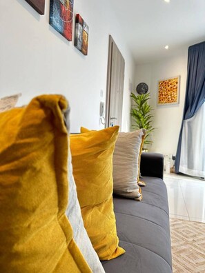 Luxury Apartment, 1 Bedroom, Non Smoking | Desk, laptop workspace, iron/ironing board, free WiFi - The Loxwood House Royal Luxury Suites (Accra)
