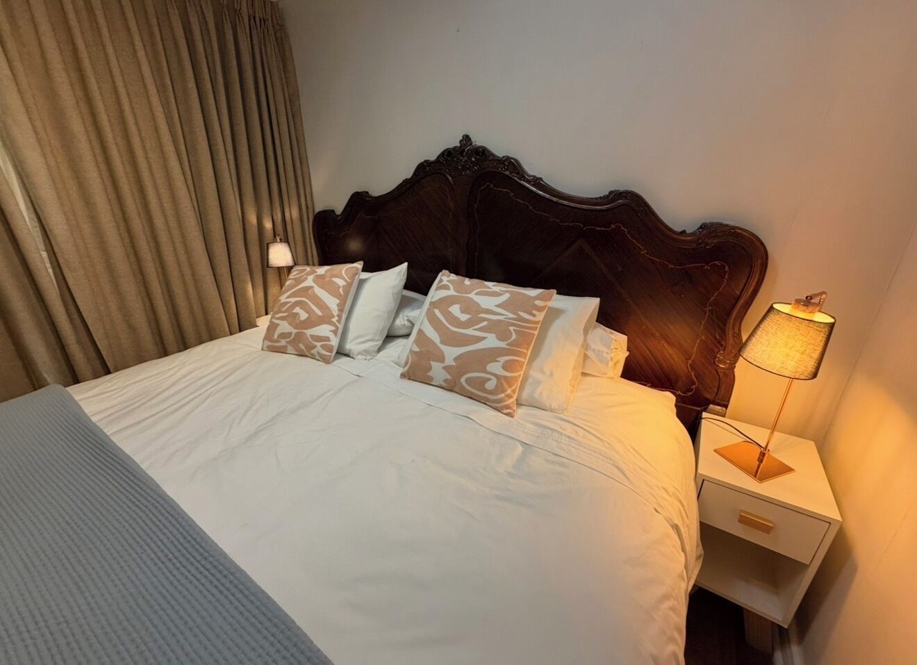Comfort Apartment, 1 King Bed, Private Bathroom, City View
