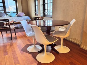 Departamento familiar con Cama Nido para cuatro personas a metros del Casino y Mall Portal Temuco 35 | Cocina privada | Parrilla de estufa