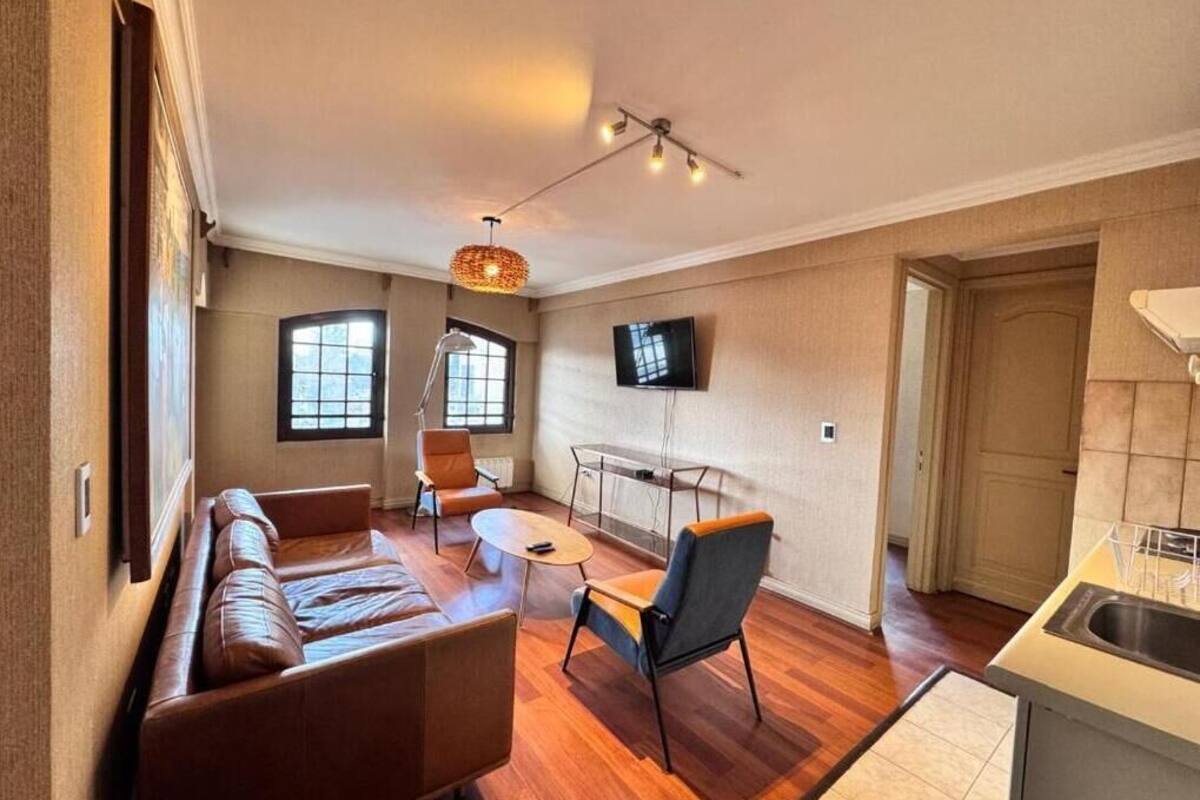 Standard Apartment, 1 Queen Bed, Private Bathroom, City View | Living area