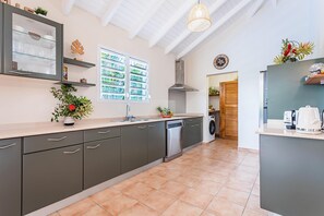 Geschirrspüler, Hochstuhl