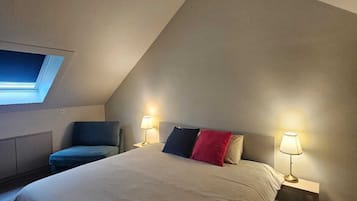 1 chambre, fer et planche à repasser, Wi-Fi, draps fournis