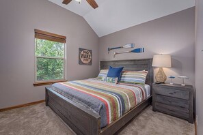 6 bedrooms, iron/ironing board, travel cot, free WiFi