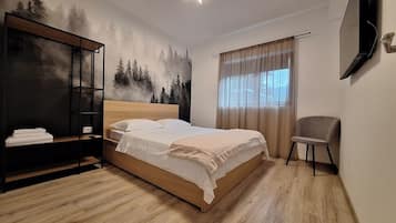 2 chambres, fer et planche à repasser, lit parapluie, Wi-Fi gratuit