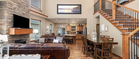 TV connectée, cheminée, jeux vidéo, lecteur de DVD