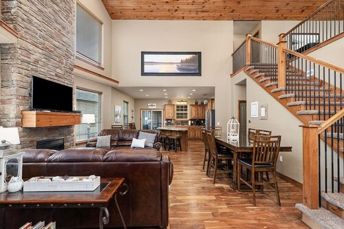 Pools, Pool Table, Rec Room, Splashpad, Waterslide