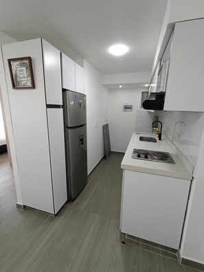 Fridge, oven