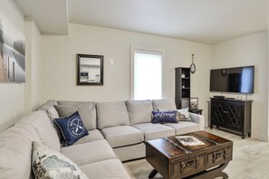 Televisión y chimenea 