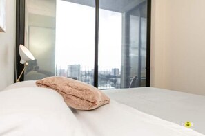 Bügeleisen/Bügelbrett, WLAN, Bettwäsche