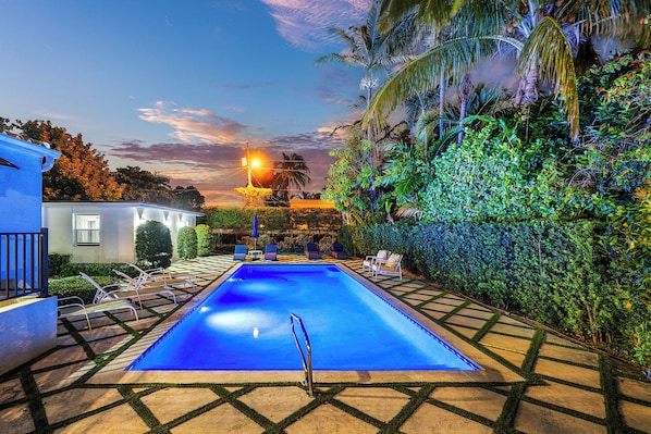 Outdoor pool, a heated pool