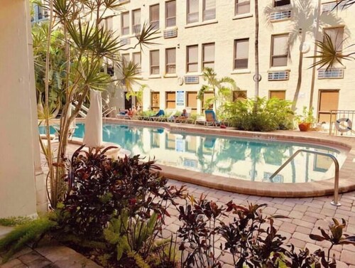 Cozy studio in Palm Beach Island