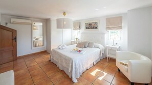 4 habitaciones, tabla de planchar con plancha y wifi 